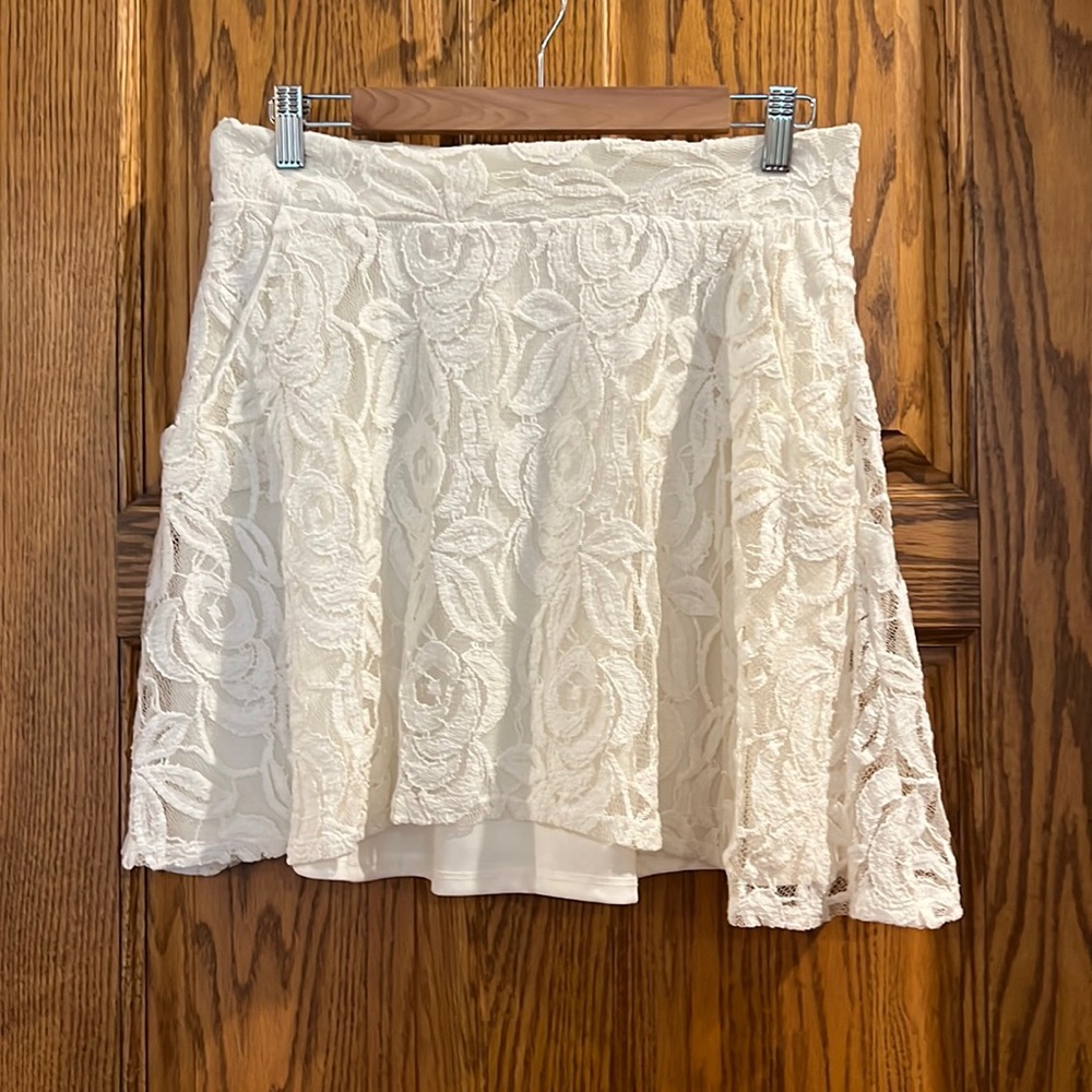 NWOT Lace Skirt